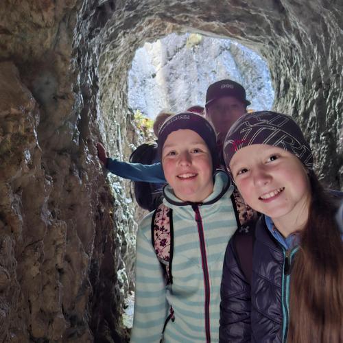Höhle